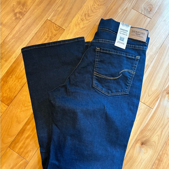 Signature by Levi Strauss size 10 S Short Petite - Picture 7 of 7